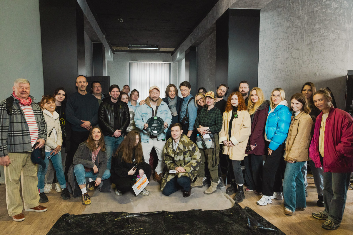 Съёмочная группа сериала «Чёрное солнце 2»