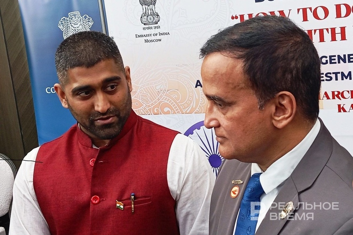     Джейсундхар Д. отметил, что уже сейчас в республике работает совместное производство не только лекарственных препаратов до упаковки, а еще одна из индийских фармацевтических компаний в настоящее время находится в поиске партнеров в Татарстане. Инна Серова / realnoevremya.ru