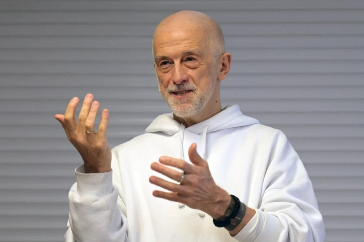    Эдуард Бояков.