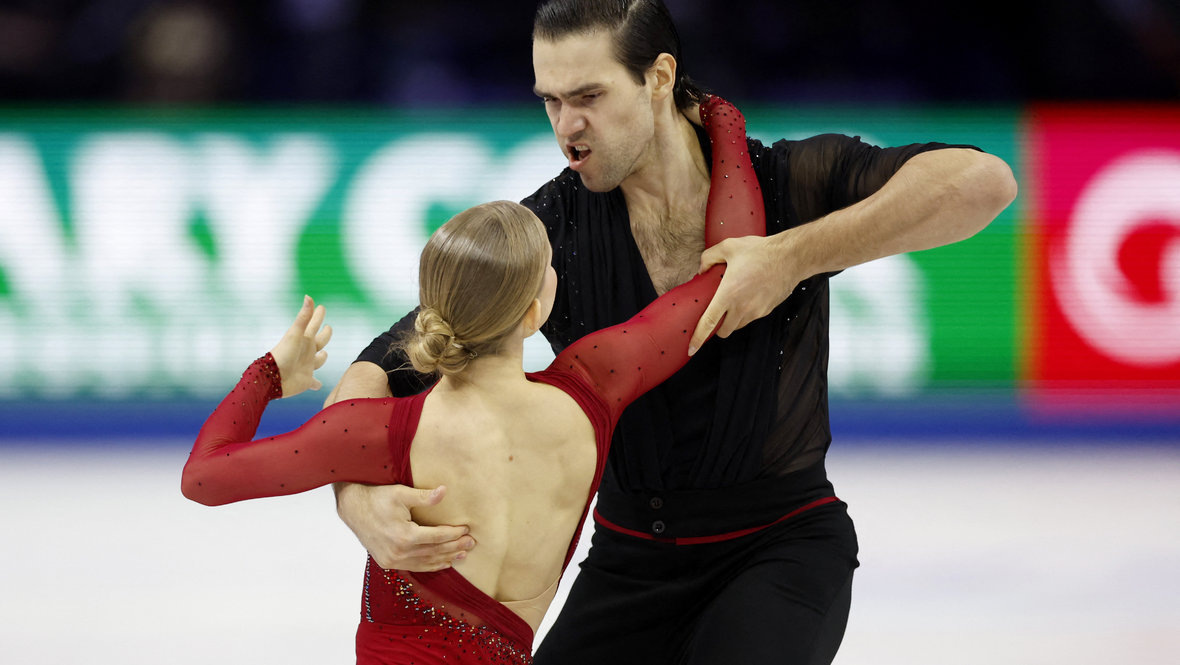    Минерва Фабьенне Хазе и Никита Володин. Reuters