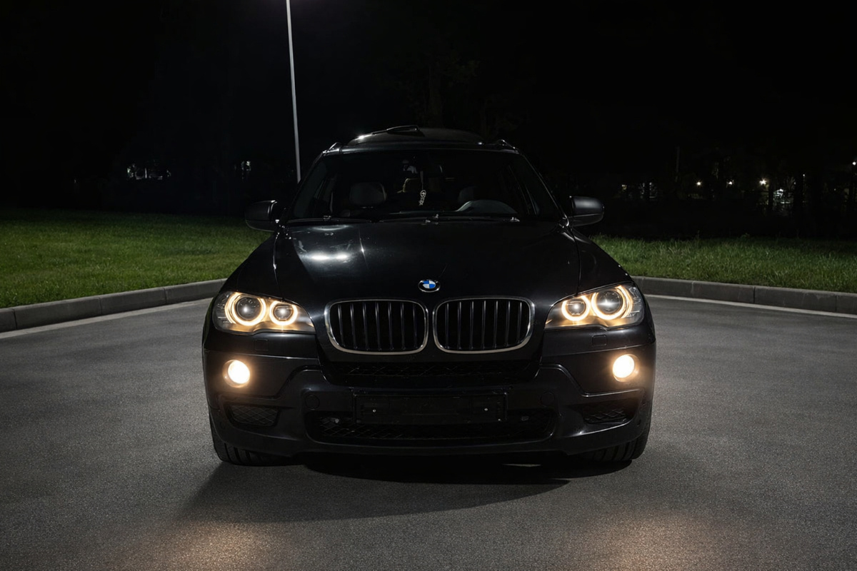    BMW X5 E70. Фото auto.ru