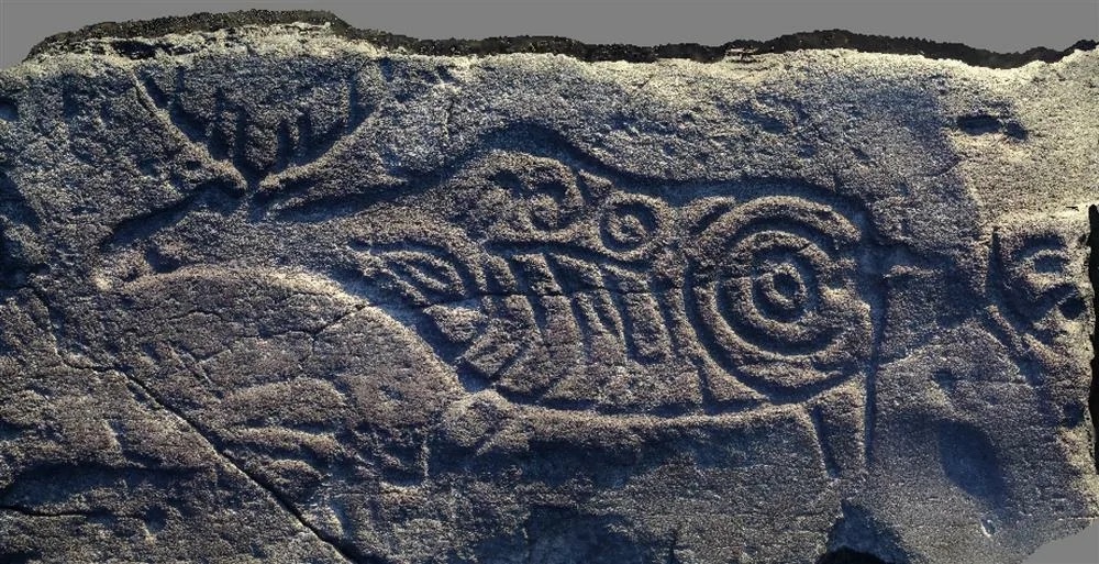 Один из петроглифов Сикачи-Аляна