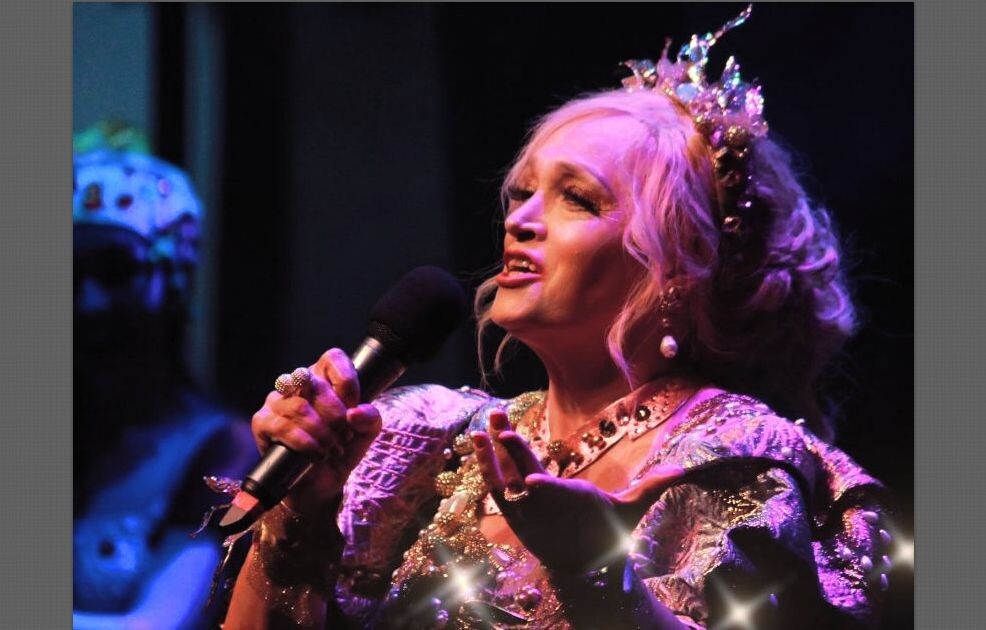 Хит "Плывёт веночек" вновь сделал Кадышеву популярной