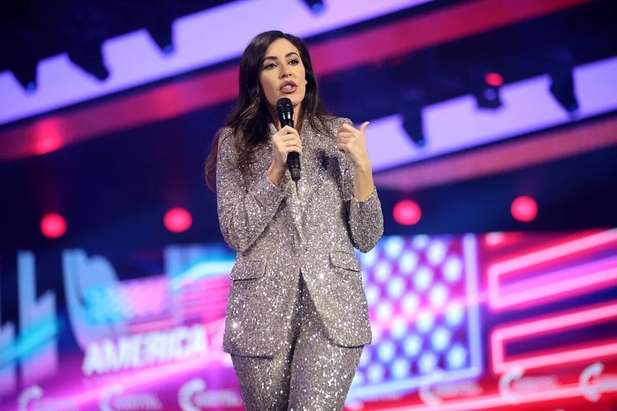    Член Конгресса США Луна призвала Зеленского заключить мирное соглашение