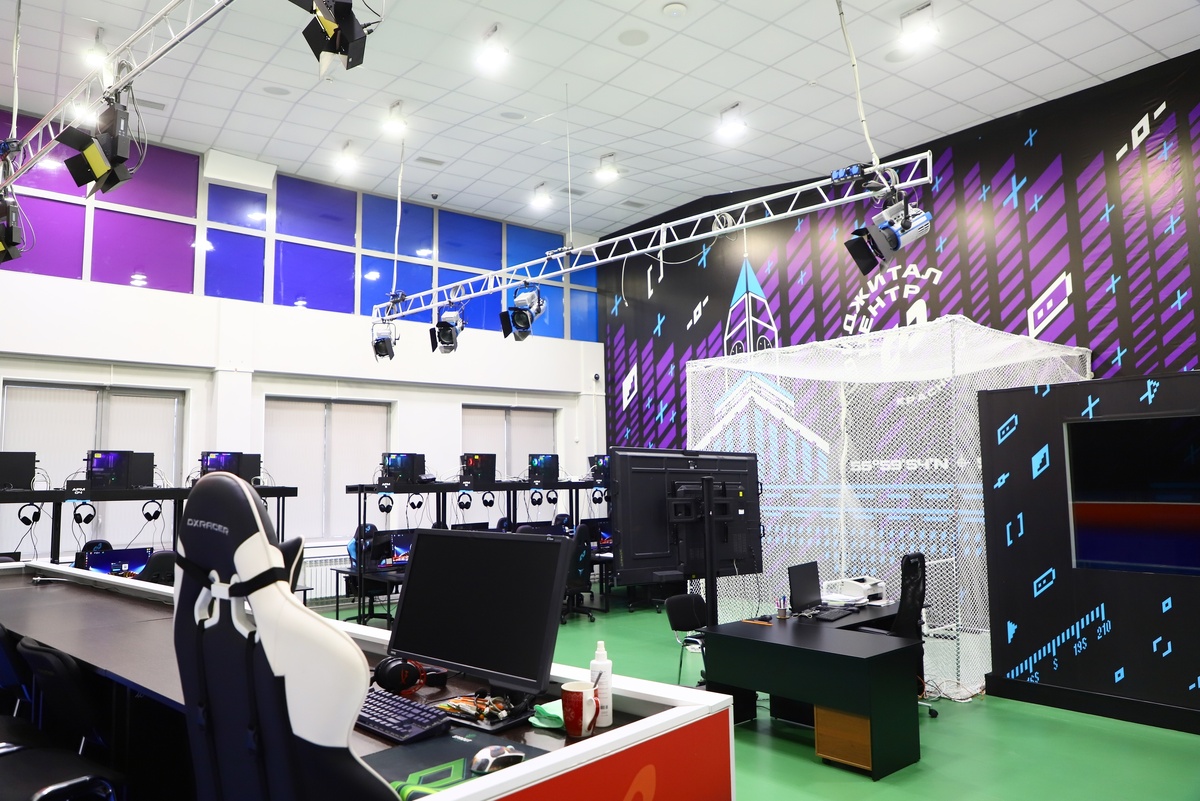     Гонки дронов, автосимулятор и лазертаг: что есть в красноярском фиджитал-центре?