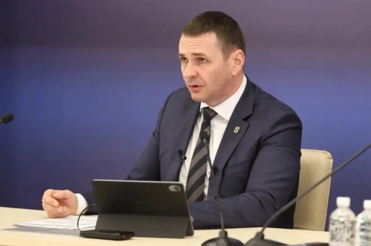    Демешин поручил устранить очереди в поликлиниках Хабаровского края