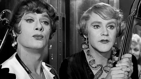 Аморальный фильм! Как снимали "В Джазе только девушки"