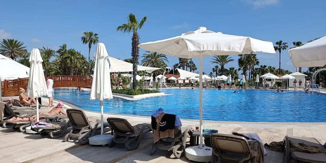 Туры «все включено» на майские праздники обойдутся туристам из регионов от 103 тысяч рублей на двоих