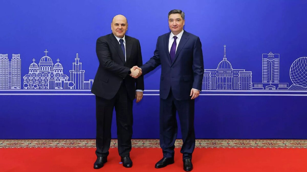 Главы правительств России и Казахстана Михаил Мишустин и Олжас Бектенов
© Photo : Пресс-служба правительства Казахстана
