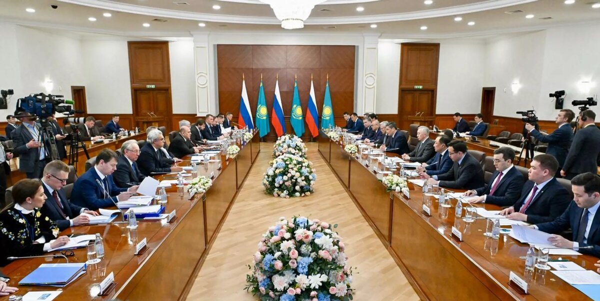 Главы правительств России и Казахстана Михаил Мишустин и Олжас Бектенов провели переговоры / © Photo : Пресс-служба правительства Казахстана