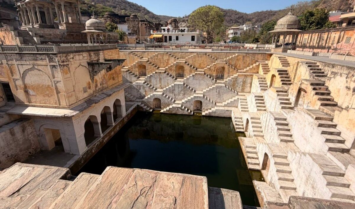 Ступенчатый колодец Панна Мина ка Кунд