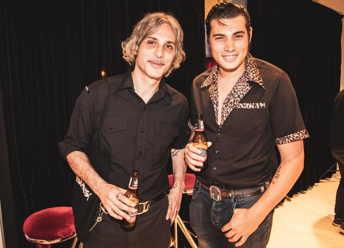 Думаю, Аттила не будет против... Он слева