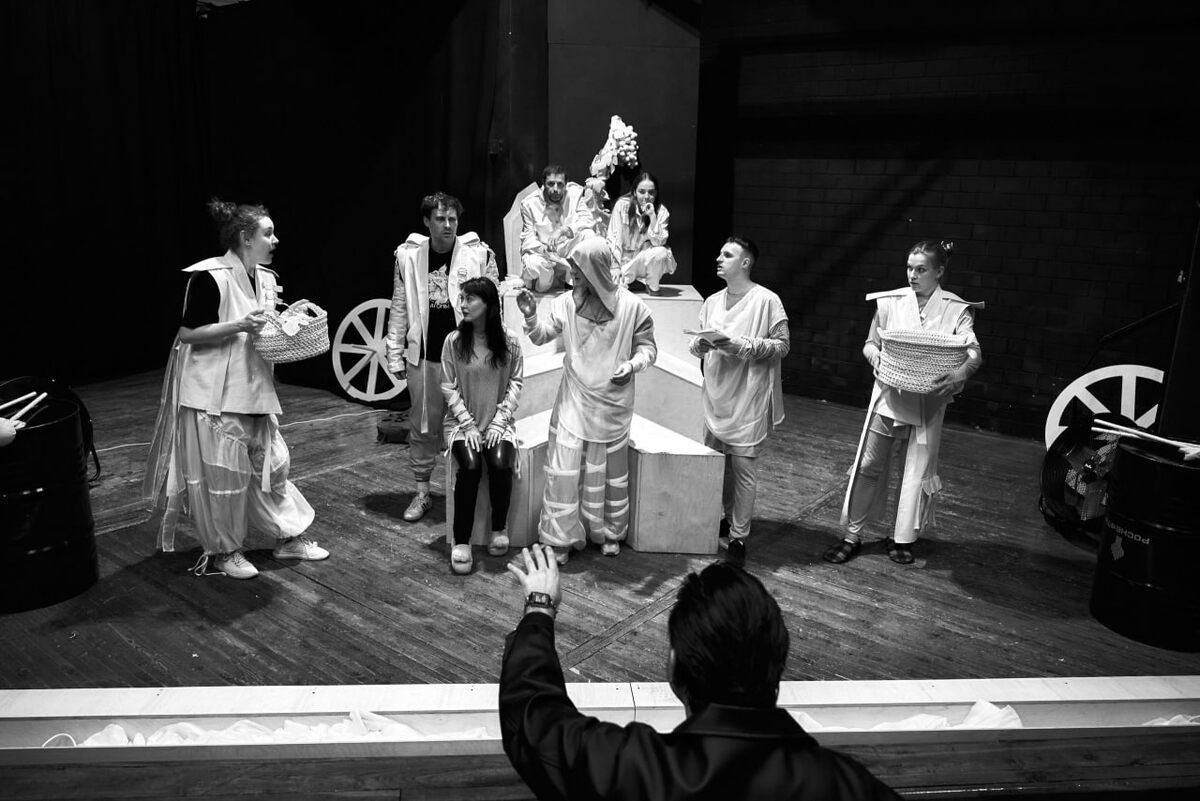 Репетиция спектакля «Легенды Крыма» // Фото предоставлено Крымским театром юного зрителя