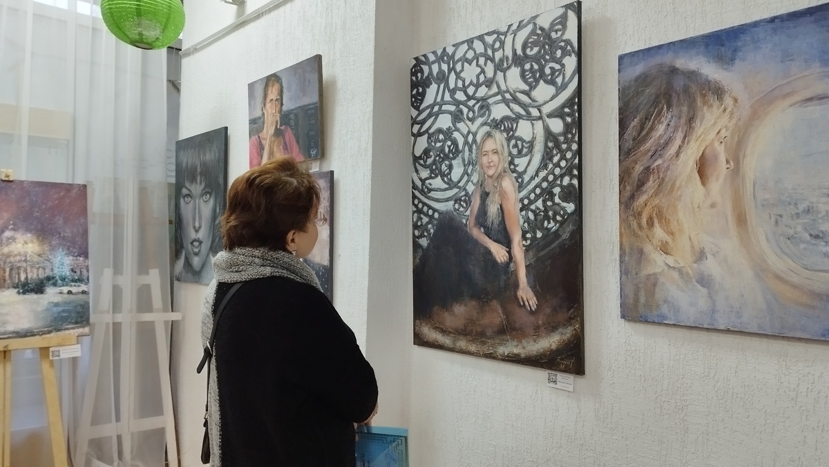 На выставке в музейно-выставочном центре.