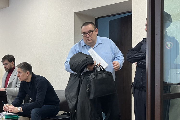    По словам Меньщикова, когда «Татэко» обратилось в суд, фирма Губаева внесла на депозитный счет Арбитражного суда 40,1 млн рублей, также был внесен залог на 8 млн рублей — грузовой автомобиль shacman