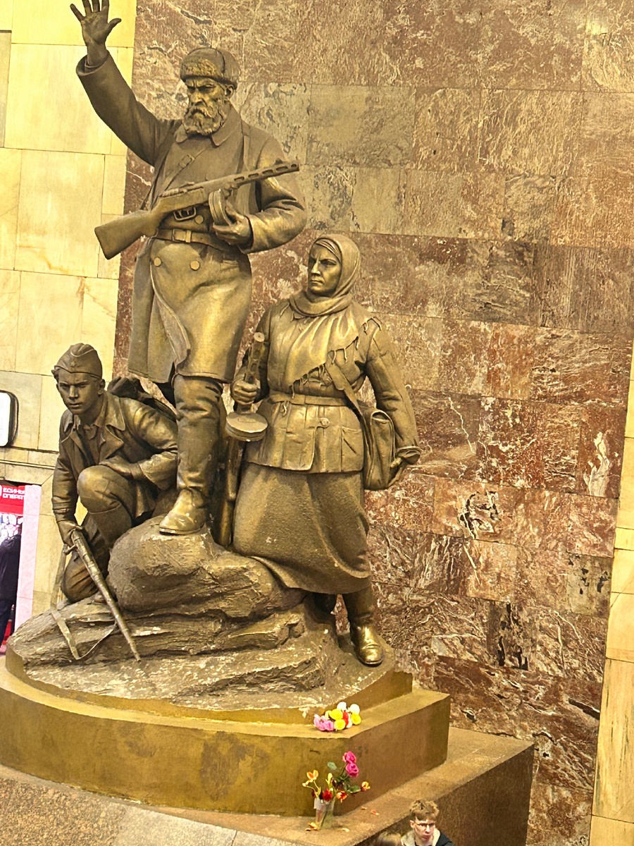 Скульптура на Партизанской
