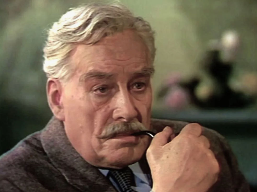 Фото: Борис Тенин в роли Мегрэ