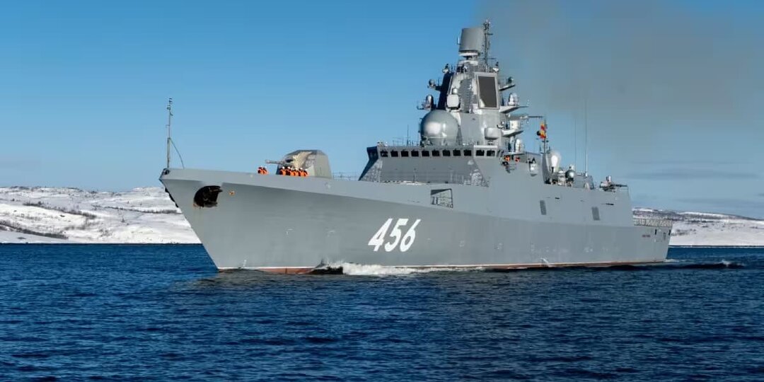 Носитель гиперзвуковых «Цирконов» «Адмирал Головко» отработал артиллерийские стрельбы в Баренцевом море