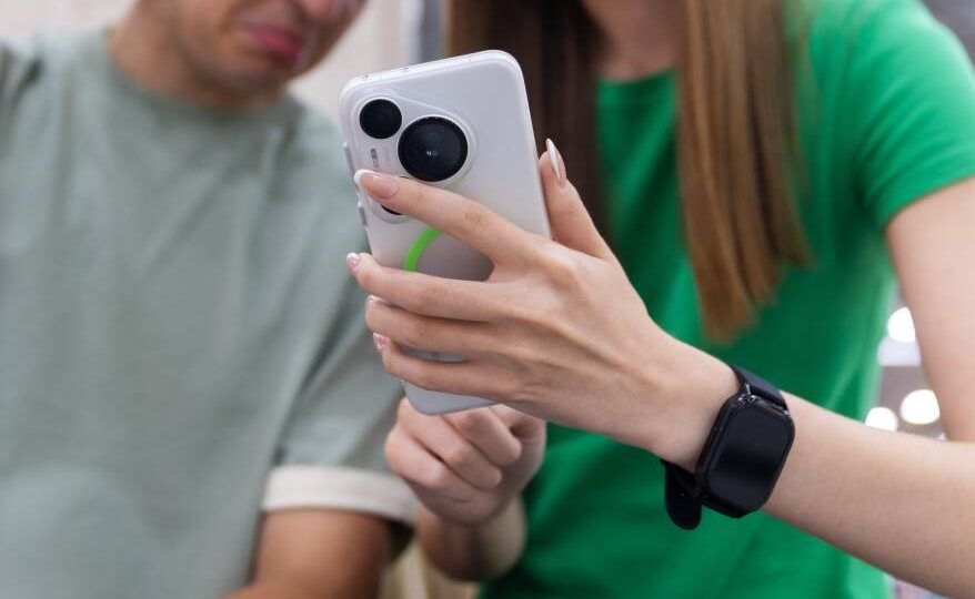 Приморские выпускники стали чаще выбирать онлайн-подготовку к экзаменам