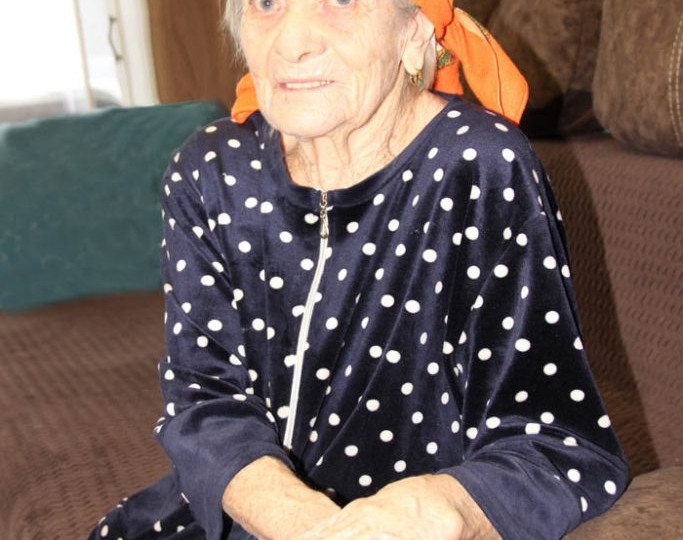 «Счастье — когда не голодный»: миллеровская долгожительница Варвара Кожевникова — о войне, труде и секрете столетней жизни