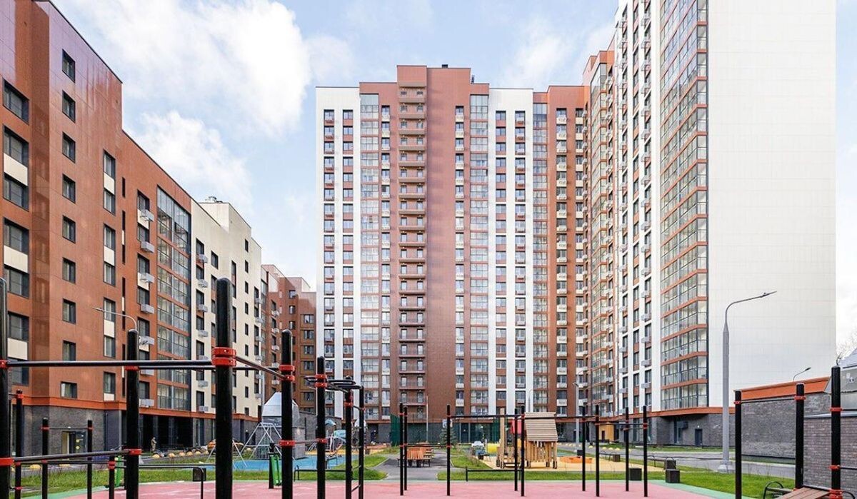     Новые дома и площадка. Источник: mos ru Автор фото: Пресс-служба Мэра и Правительства Москвы