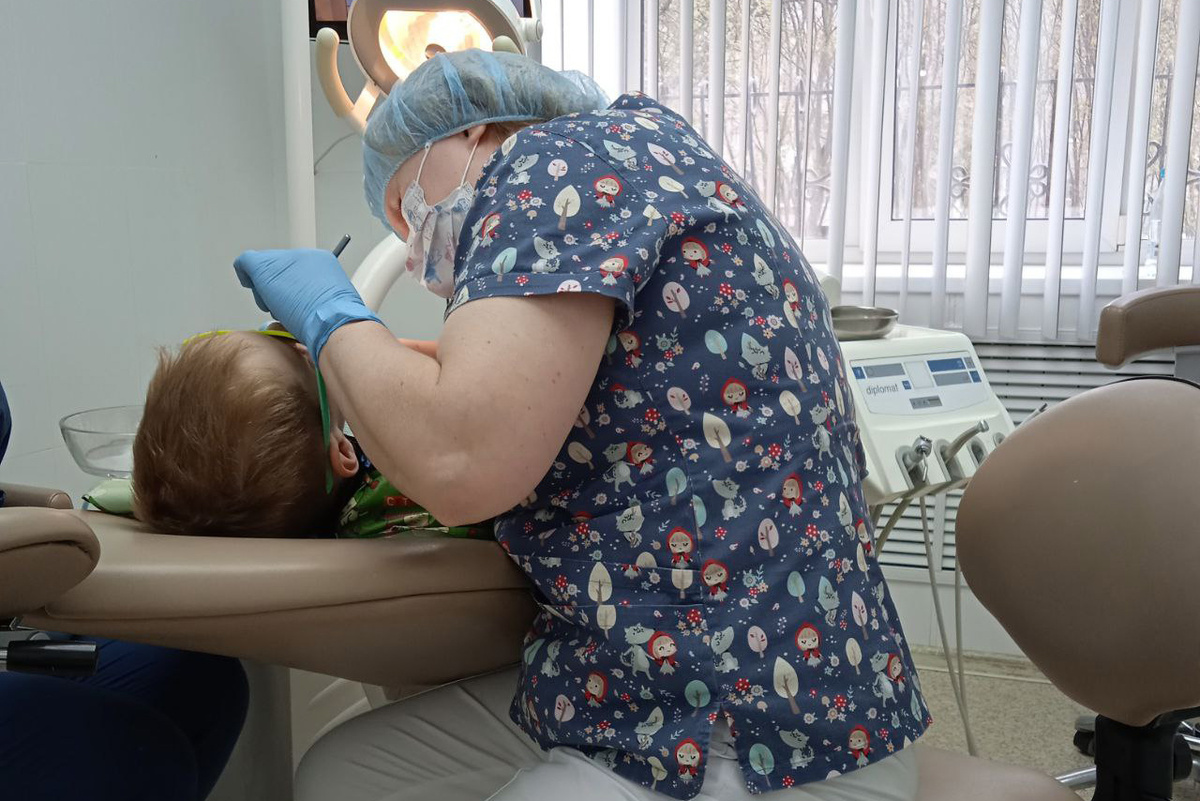 В лидерах по предлагаемым зарплатам находятся вакансии для стоматологов.  Фото: Нина Калинина