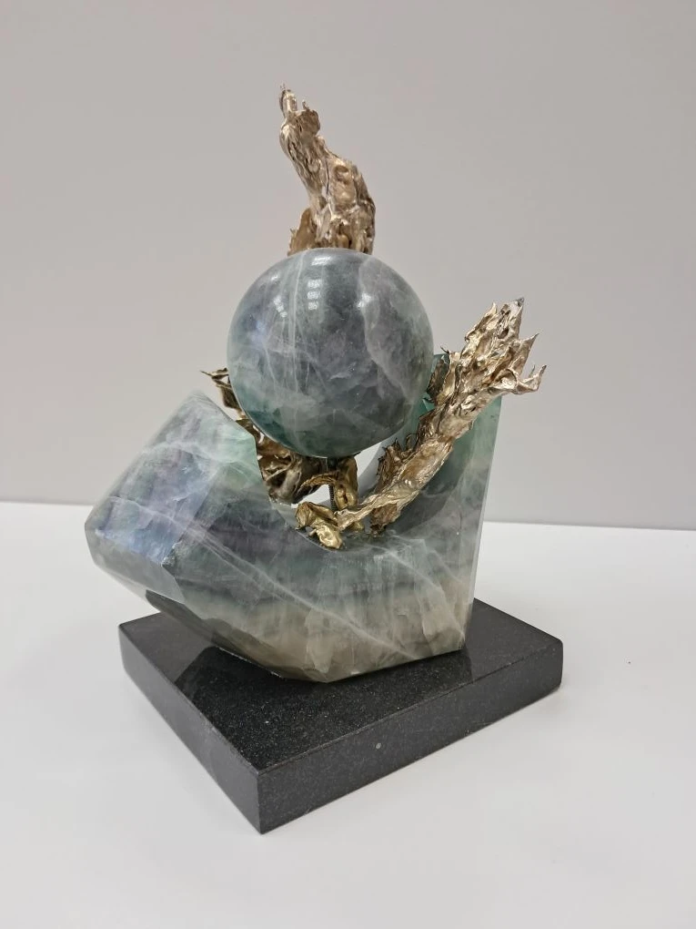 Совместная работа «Рождение планеты» Вячеслава Перевозчикова, Егора Потеряева и Никиты Карманова Фото предоставлено Евгением Перевозчиковым