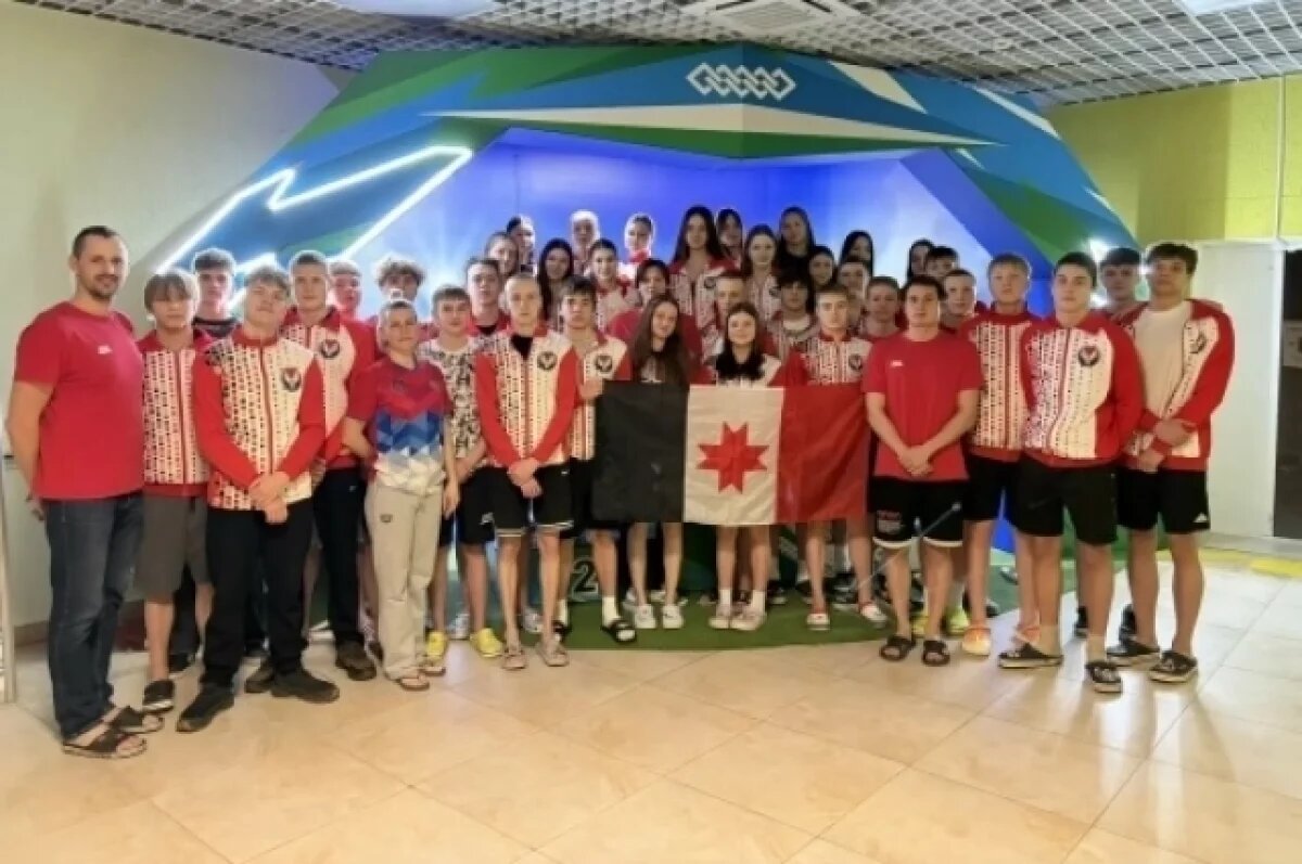    Сборная Удмуртии по плаванью взяла 16 медалей на соревнованиях ПФО