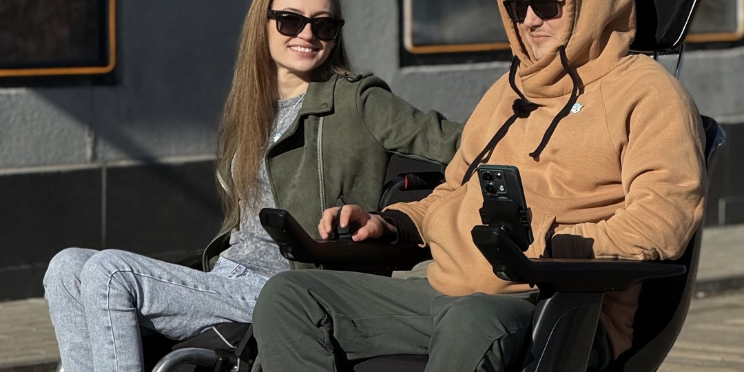 Почему обычная мягкая подушка опасна для колясочников (и что выбрать вместо неё)