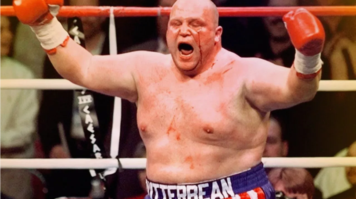 Эрик Эш "Баттербин" - боксёр ростом 180 сантиметров и весом 171 килограмм и 91 бой за карьеру