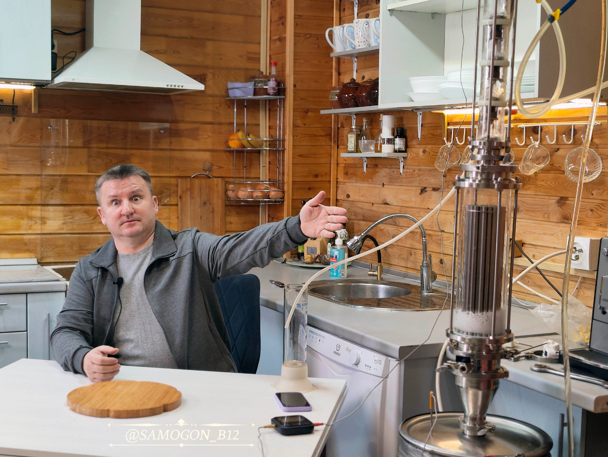 Стоп кадр из видео, когда я попросил Сашу не щуриться в кадре и открыть глаза по-шире. ©