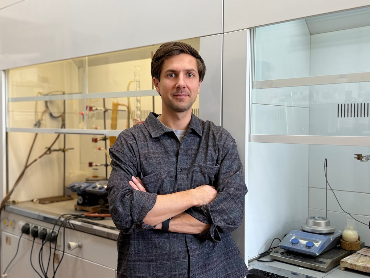 Руководитель проекта, поддержанного грантом РНФ, Александр Тихомиров. Источник: Александр Тихомиров / Научно-исследовательский институт по изысканию новых антибиотиков имени Г.Ф. Гаузе