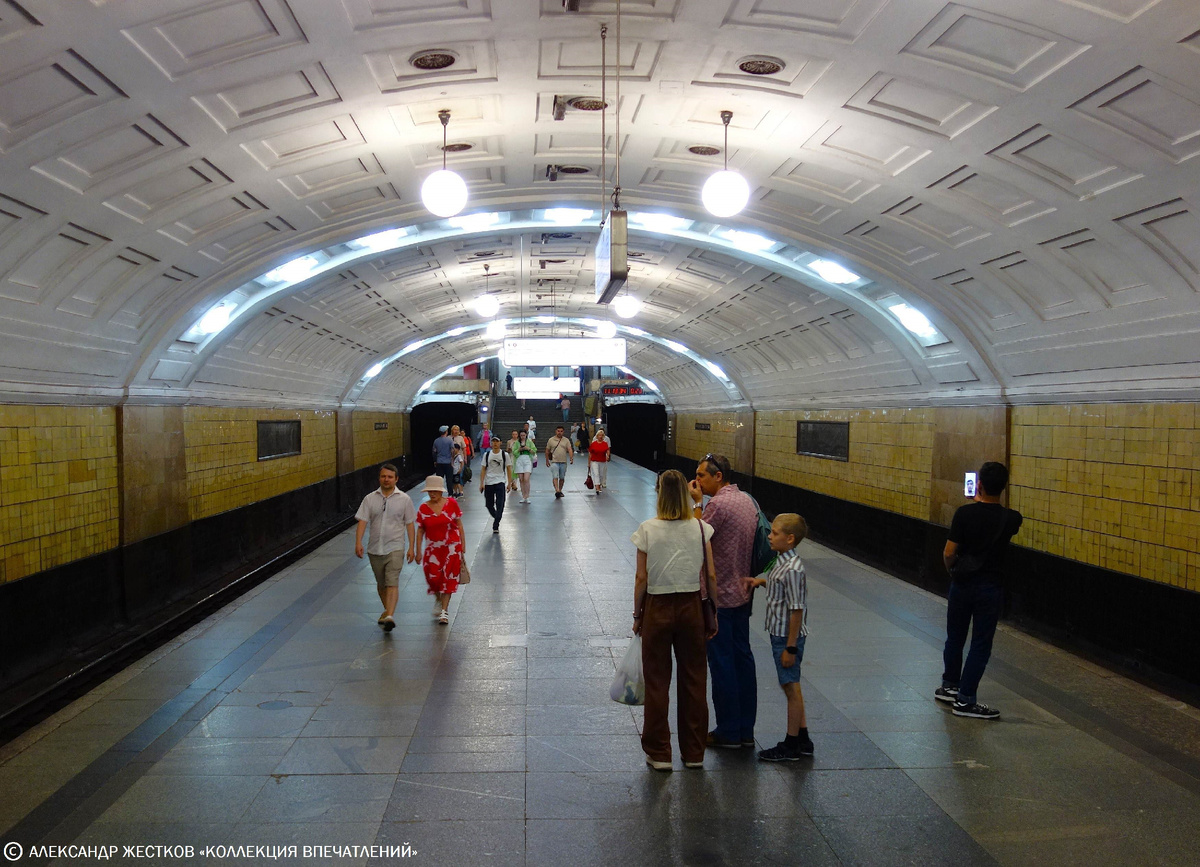 Станция "Библиотека имени Ленина". Фото автора из книги "Секреты московского метро. Коллекция впечатлений"