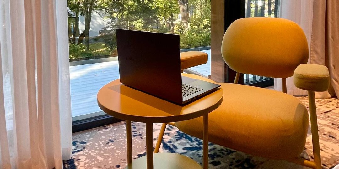 В 20% омских компаний работодатели требуют, чтобы сотрудники соблюдали этику высказываний в соцсетях