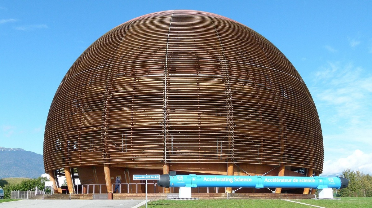    «Фабрика антиматерии» CERN — единственное место в мире, где ученые могут производить, хранить и изучать антипротоны.
