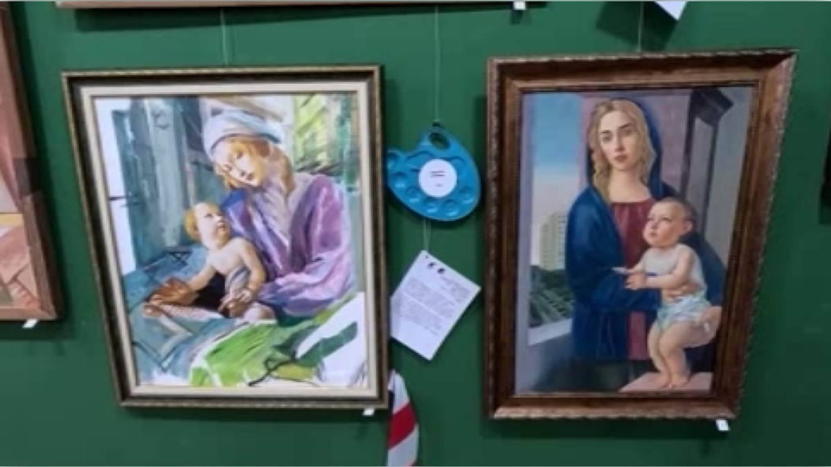    Куряне могут нарисовать картину и пройтись по холсту на выставке «Наизнанку»