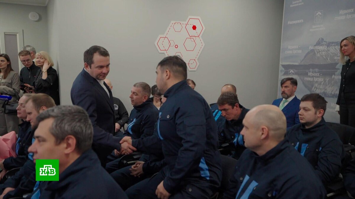    Моряки с атакованного газовоза Arctic Metagaz вернулись в Мурманск