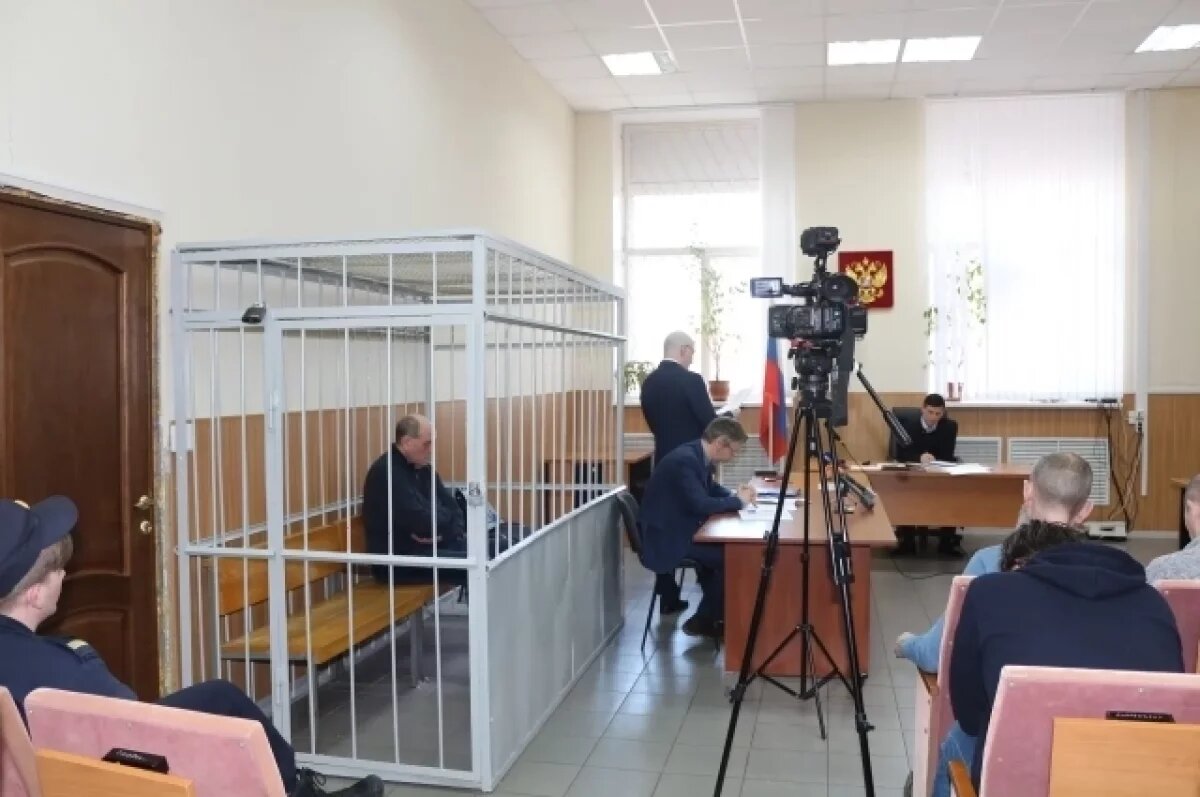    5 лет колонии за «дань» от подчиненных: экс‑министр Янин услышал приговор