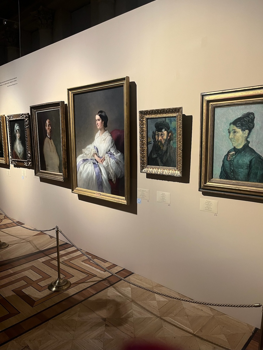 Выставка "Искусство портрета. Личность и эпоха" в Николаевском зале Государственного Эрмитажа. Фото автора.