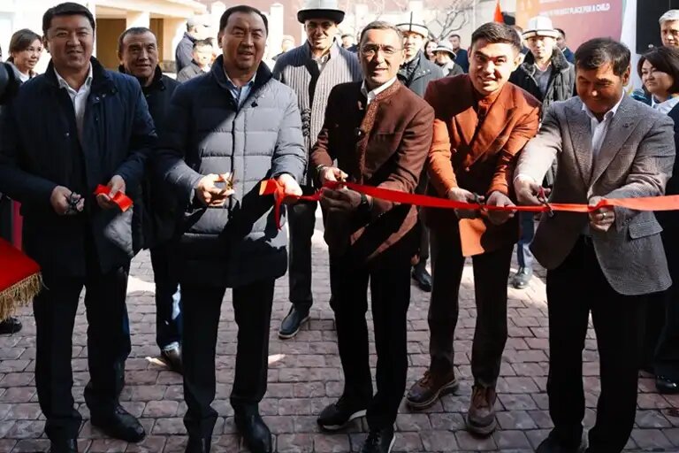    Открытие «Эне Үйү» в Бишкеке. Фото: архив пресс-службы