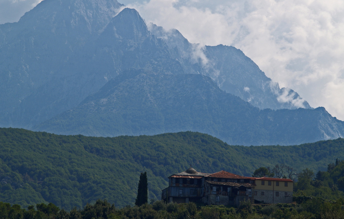    Гора Афон  Dave Proffer/Flickr/CC BY 2.0