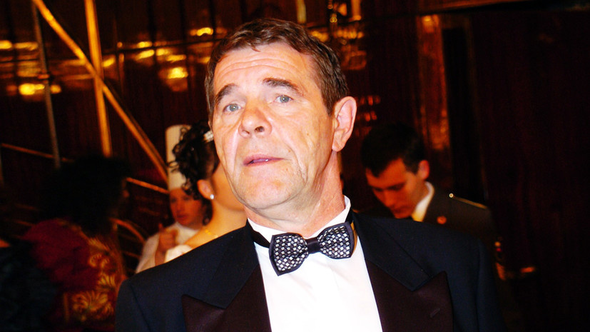     26 марта 1951 года в селе Макаровка на Алтае родился Алексей Булдаков. Его семья была далека от искусства: отец работал шофёром, мать — дояркой globallookpress.com Аnatoly Lomokhov/Global Look Press