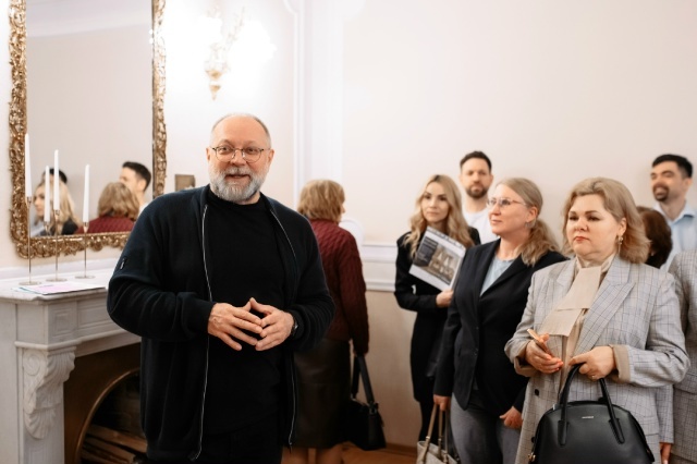 Фотография с брокер - тура аукционного объекта - элитной квартиры на ул. Рубинштейна от 18.03.26, пришли 160 риэлторов.