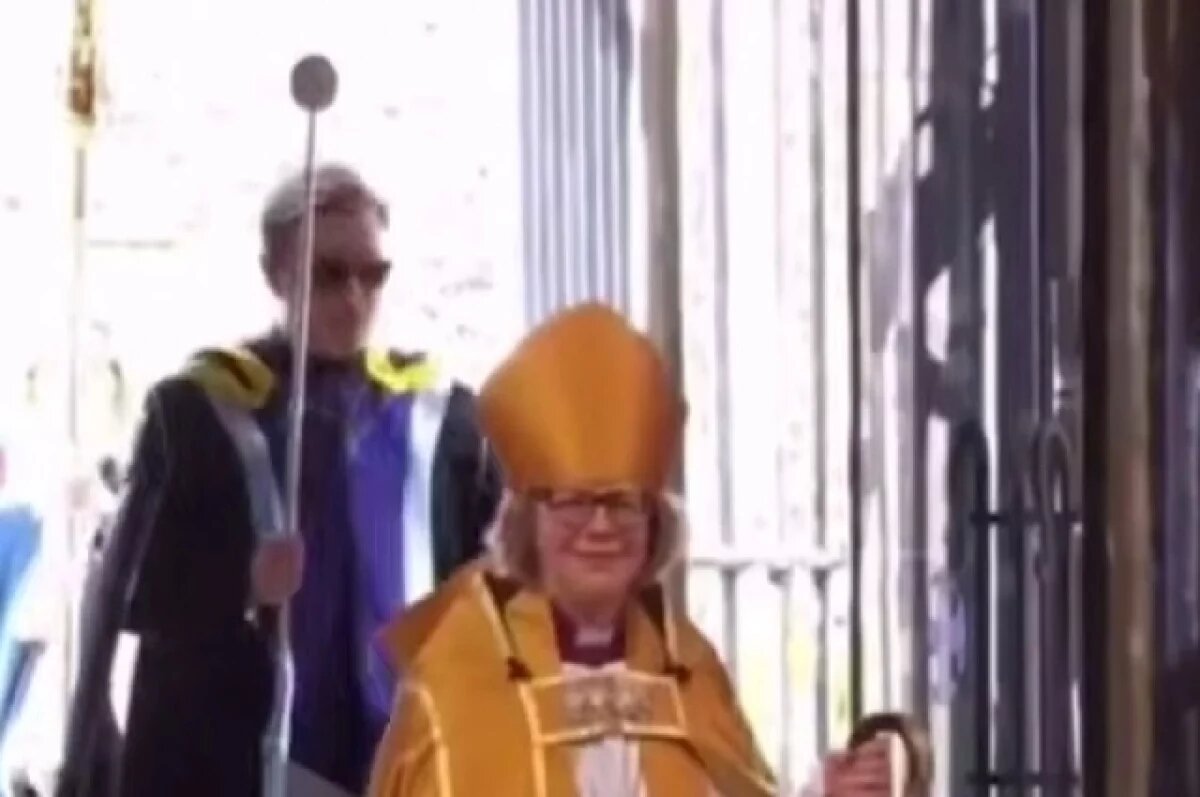    Англиканскую церковь впервые возглавила женщина