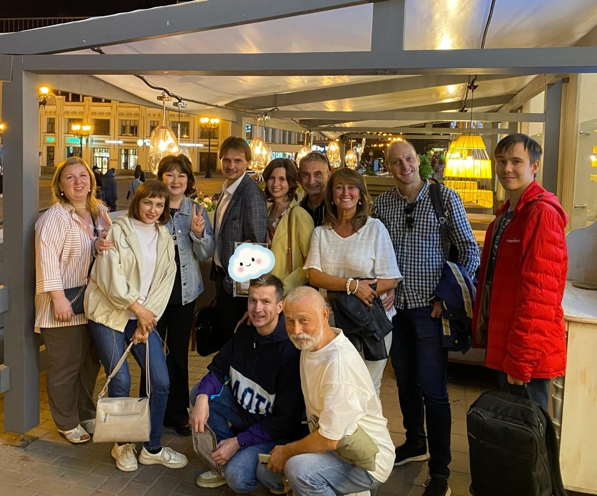 Новый театр. Мы тут далеко не все. 