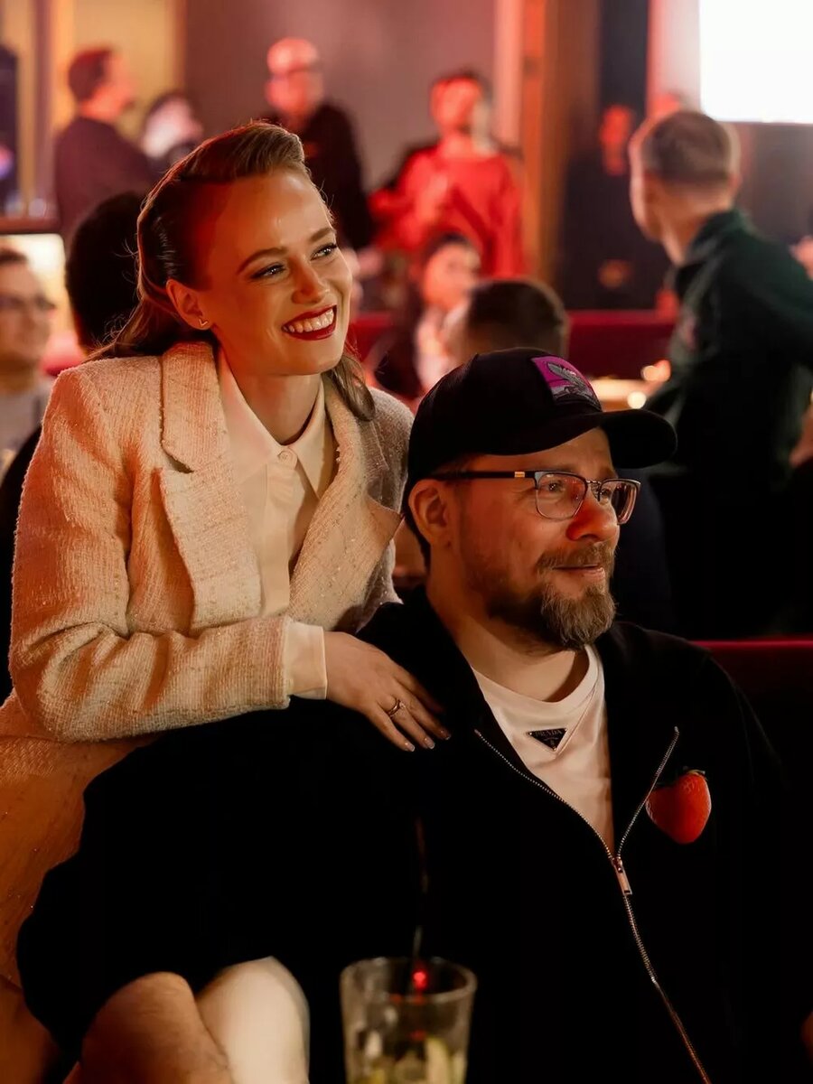 Гарик Харламов и Катерина Ковальчук📷
