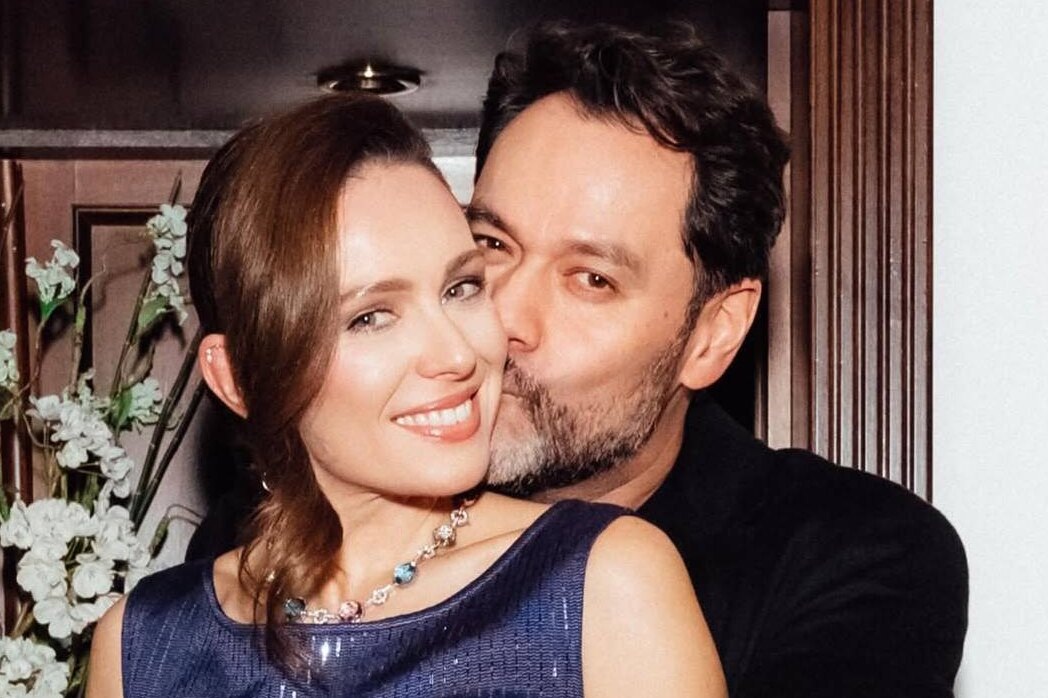     «Розовая свадьба!»: наставник шоу «Голос» Ильдар Абдразаков и его жена показали семейные фото