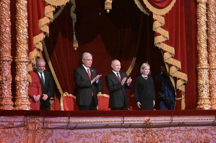 Касым-Жомарт Токаев и Владимир Путин. Обложка © Life.ru