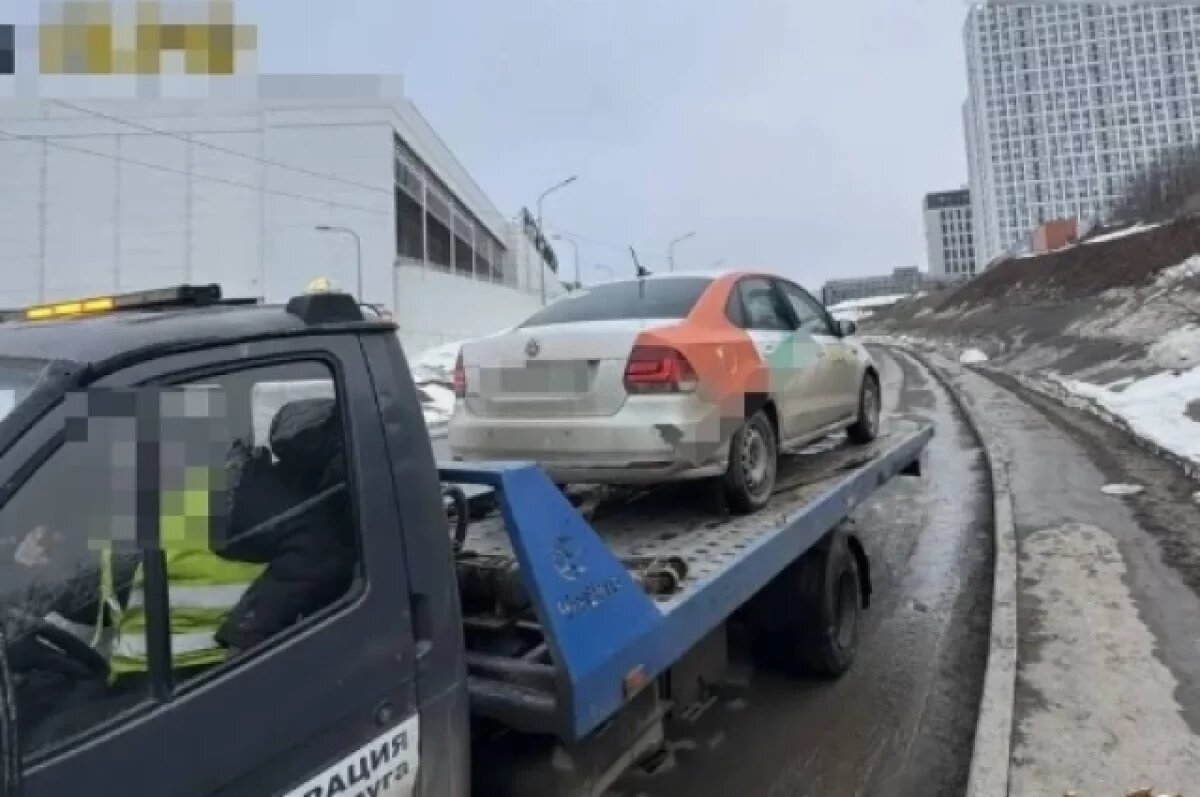    В Уфе задержали 17-летнего парня за рулем автомобиля каршеринга