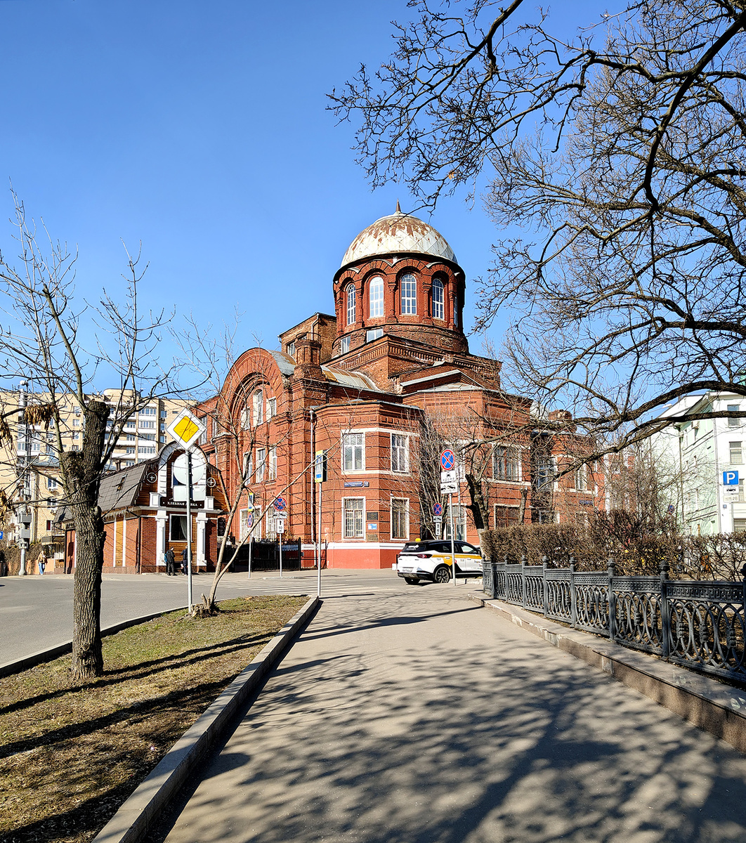 Храм Св. Вмч. Георгия Победоносца в Грузинах. 1788-1807 гг. Охраняется государством. Москва.